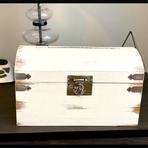Farmhouse style card box chest